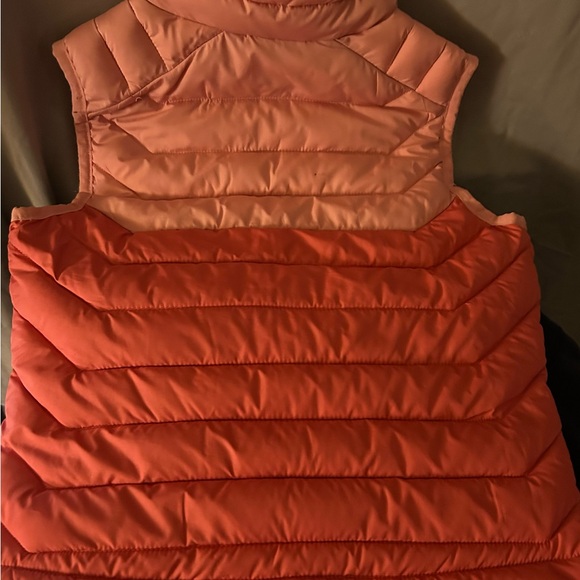 Columbia Kids Puffer Vest - Coral - Picture 2 of 3